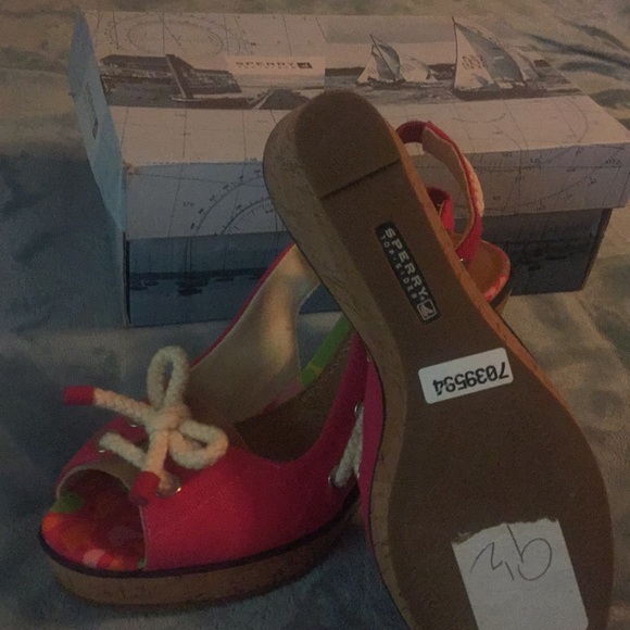 Sperry pink wedges, size 9.5 - Picture 3 of 5